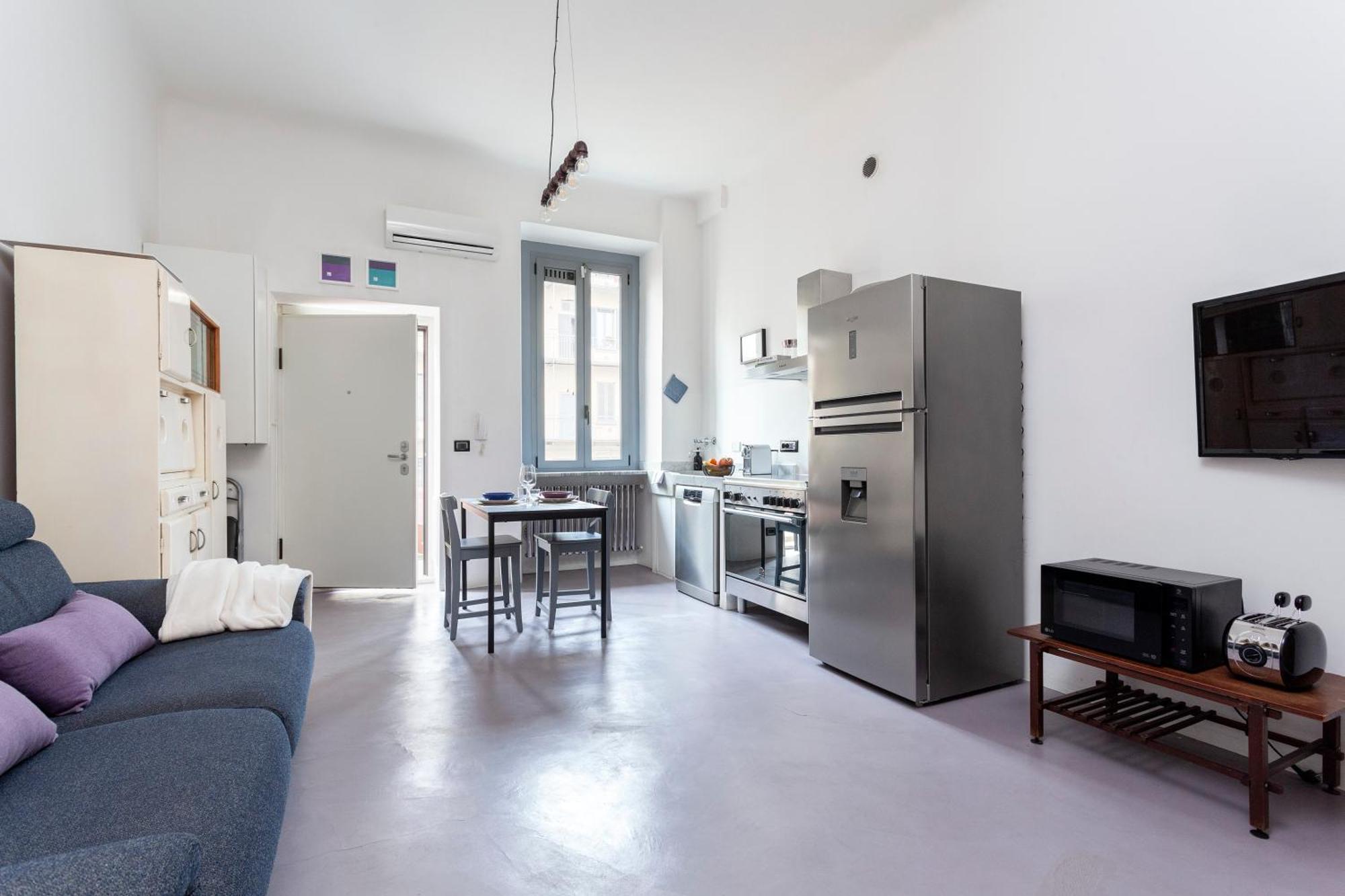 Stylish Industrial Flat Apartment Mailand